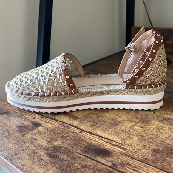 Jennifer Lopez | Shoes | Jl Jennifer Lopez Lisly Platform Slip On  Espadrille Wedge Sandals Size 75 | Poshmark